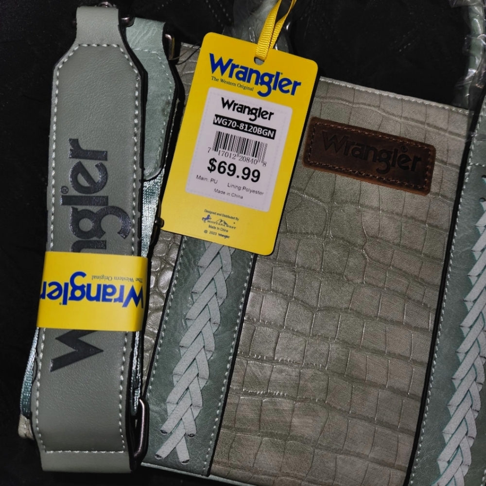 New Light Green Wrangler Tote Crossbody Purse | Croc Texture | Size Medium - Picture 7 of 8
